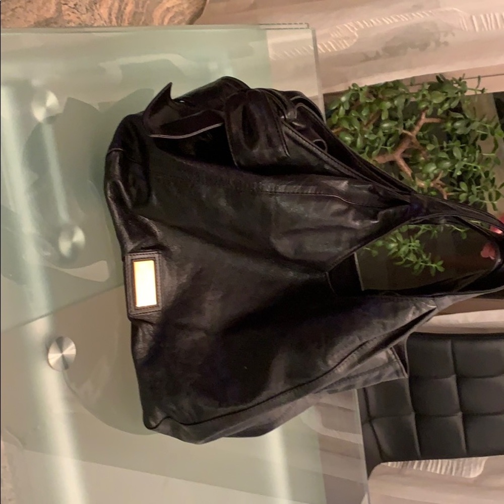 Pre-Loved,Gorgeous Valentino Black Hobo LeatherBag - Picture 4 of 8